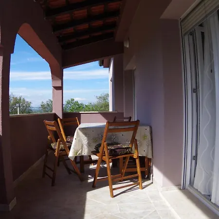 公寓 Spacious In With Garden *
