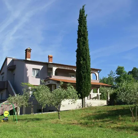 Apartamento Spacious In With Garden *