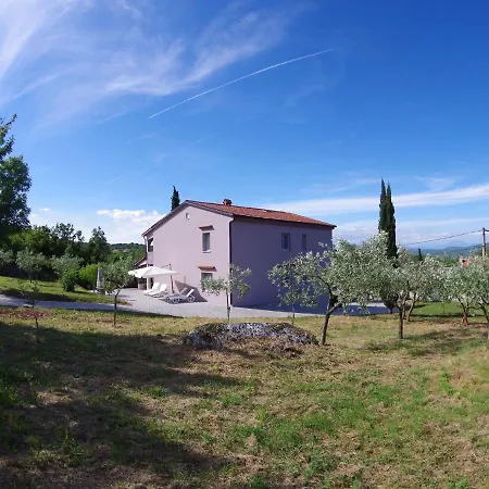Spacious In With Garden Apartamento Rakalj